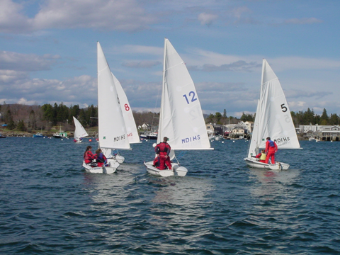 WATER SPORTS: SAILING