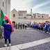 Bari, i militari della Pinerolo e gli studenti pugliesi celebrano l’apertura dell’anno scolastico con la cerimonia dell’Alzabandiera