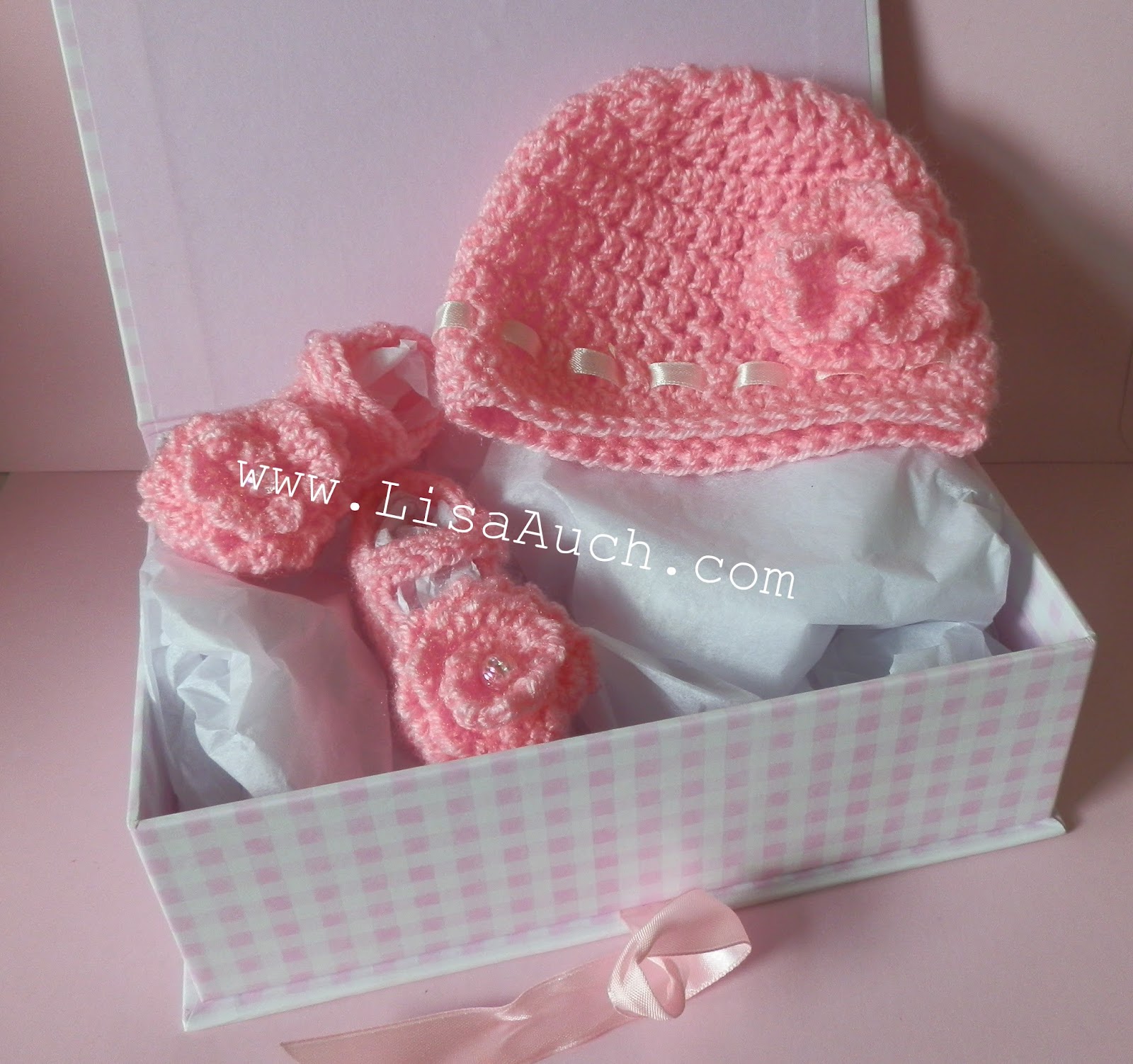 free+crochet+patternscrochet+hat+patterncrochet+baby+shoesbooties1 