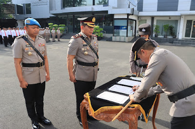 Upacara Serah Terima Jabatan Wakapolrestabes Surabaya