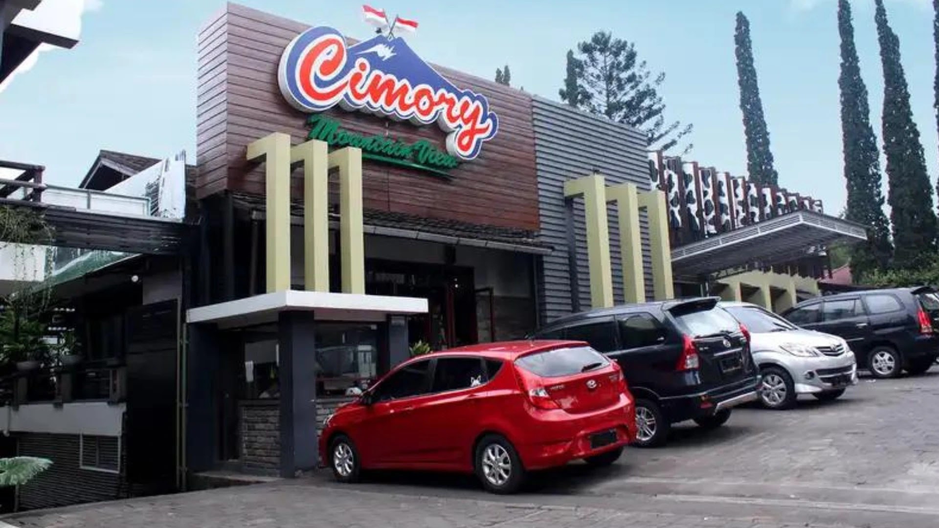 Cimory Mountain View: Mengintip Proses Pembuatan Susu Cimory Sambil Menyantap Hidangan Nikmat di Restoran