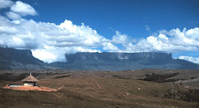 Roraima Mountain Wallpapers by cool wallpapers at cool wallpapers and cool and beautiful wallpapers