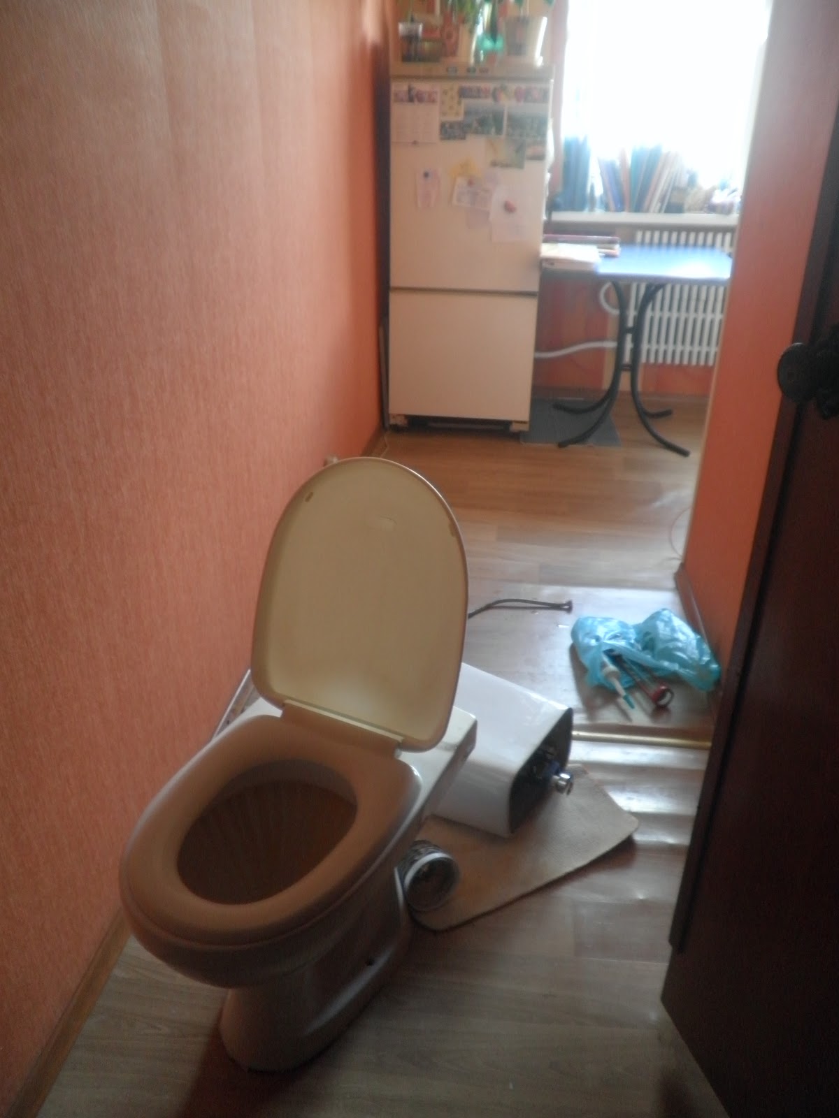 Months In Ukraine: Apartment Therapy, Part I