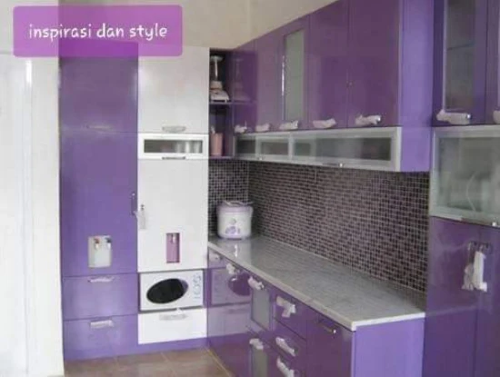 dapur minimalis bertema ungu