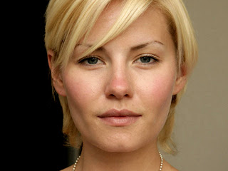 Free wallpapers without watermarks of Elisha Cuthbert at Fullwalls.blogspot.com