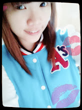 Please give me a kiss ♥