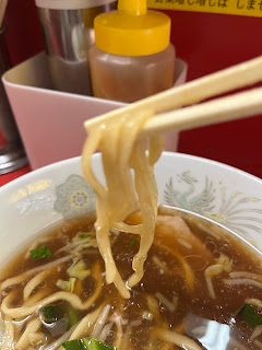 らーめん二郎 上野毛店の麺