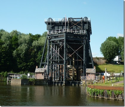27 boat lift