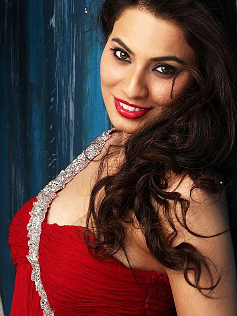 Manisha Kelkar Latest Hot Photoshoot