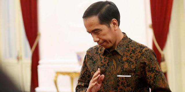 Dulu Soekarno Ada Demonstran Diajak Dialog, Jokowi Ada Demo Malah Pergi.