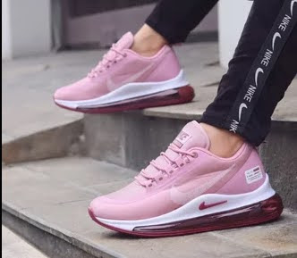 Sepatu nike air max 720 wanita