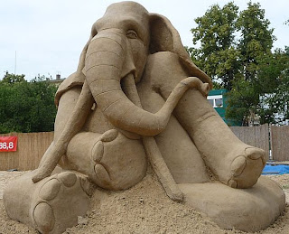 Amazing Festival Elephant sand sculpture photo gallery 2012