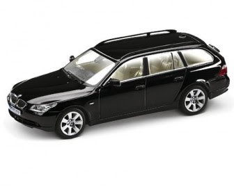 BMW 5 Touring Black Sapphire miniature