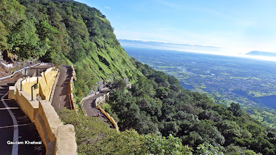 Dasturi Naka, Entry and Parking Matheran