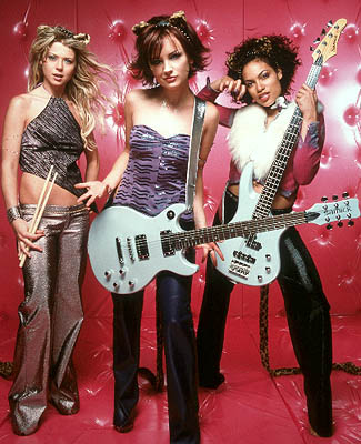Melody, Josie e Valerie em versão carne-e-osso