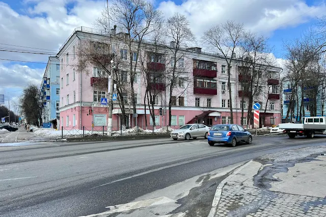 Люберцы, улица Кирова, Смирновская улица, жилой дом / общежитие 1937 года постройки