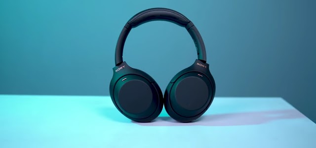 Sony WH-1000XM4 Review | Best Headphone Under 25,000 Rupees!