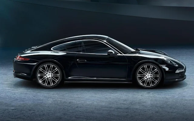 Porsche 911 Carrera Black Edition