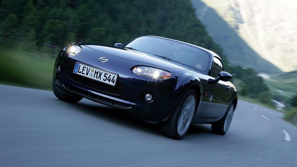 2006 Mazda MX-5 Roadster Coupe