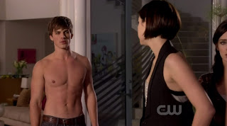 Matt Lanter shirtless on 90210 s2e16