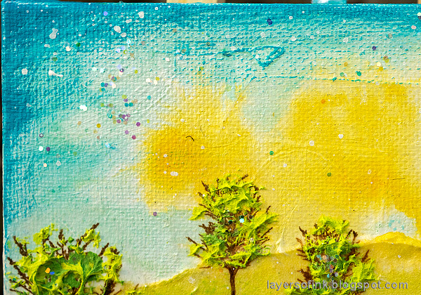 Layers of ink - Spring Canvas Mixed Media Tutorial by Anna-Karin Evaldsson.