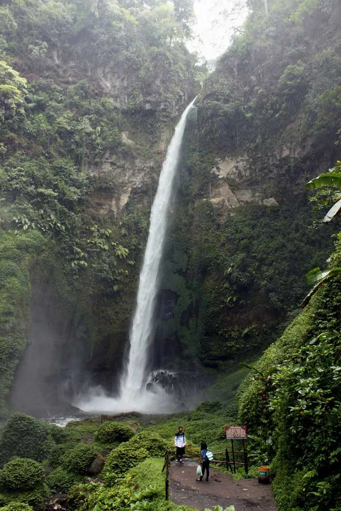 Rute Wisata Air Terjun Pelangi Malang