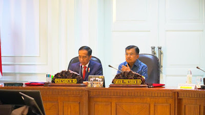 <b>Ratas bersama Gubernur NTB, Presiden Instruksikan Prioritaskan Evakuasi Korban</b>