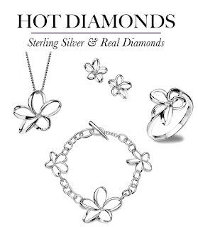 http://www.sarahbeth.co.uk/hot-diamonds-sterling-silver-paradise-open-petal-bracelet-dl151-11404-p.asp