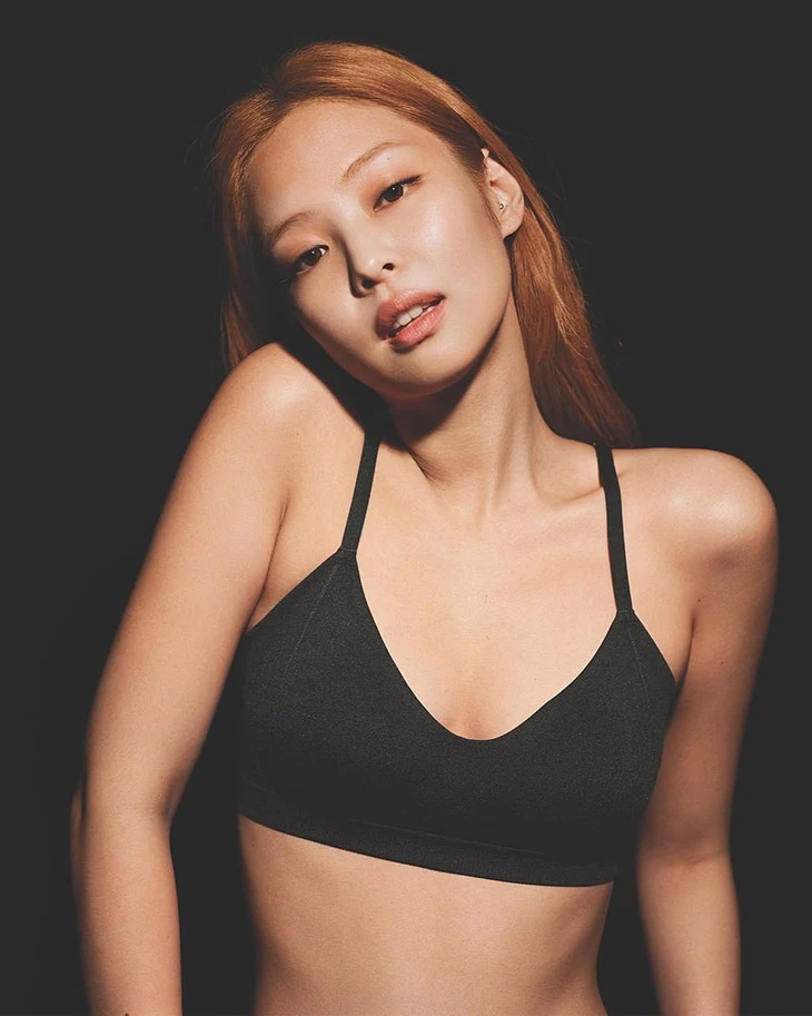 BLACKPINK's Jennie shows off slim torso for the Calvin Klein Fall