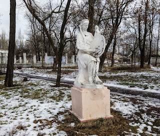 Часов Яр. Парковые скульптуры