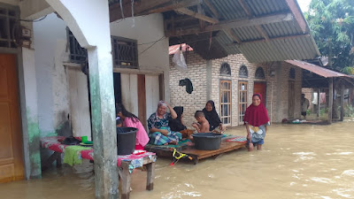 Pasaman Sumatera Barat Sungai Batang Sumpu Meluap,  200 Rumah di Jorong Kampung Tujuh Terendam 