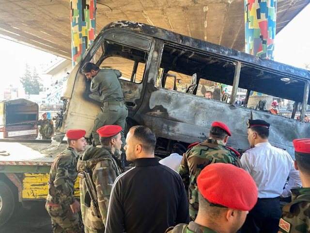 Un atentado en un autobús militar dejó 14 muertos en la capital de Siria