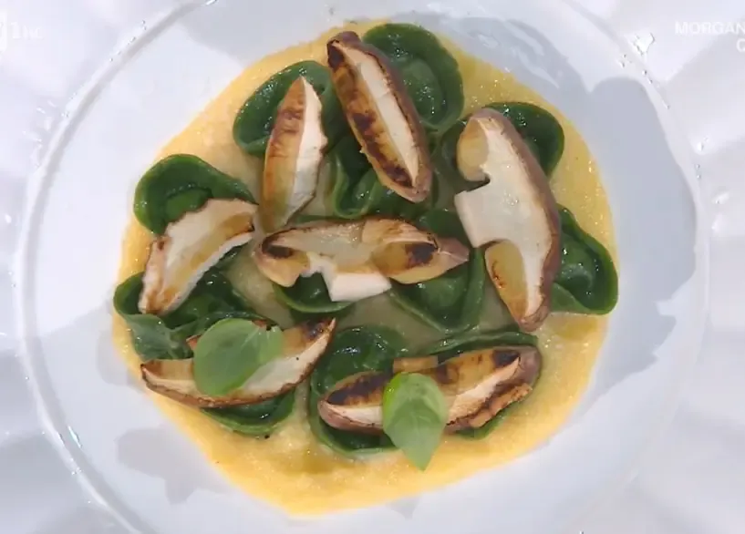 Cappellacci verdi ai funghi porcini