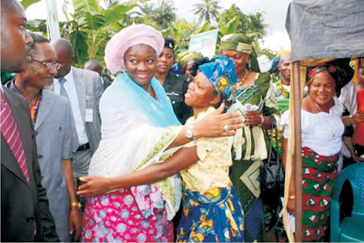 Governor’s wife donates to orphanages, hospitals, prisons, ors