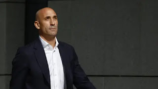 Judge Proposes Rubiales trial for World Cup Kiss