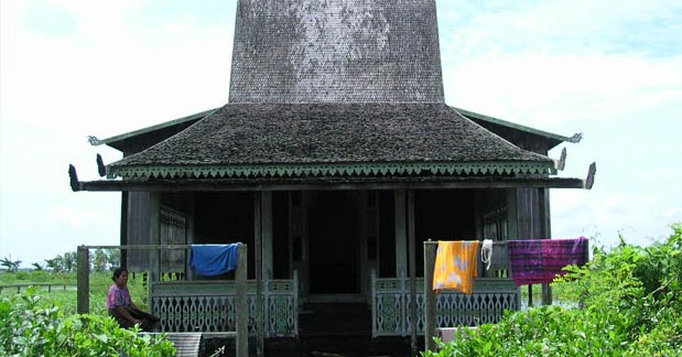 Rumah Adat Kalimantan Selatan (Bubungan Tinggi), Gambar 