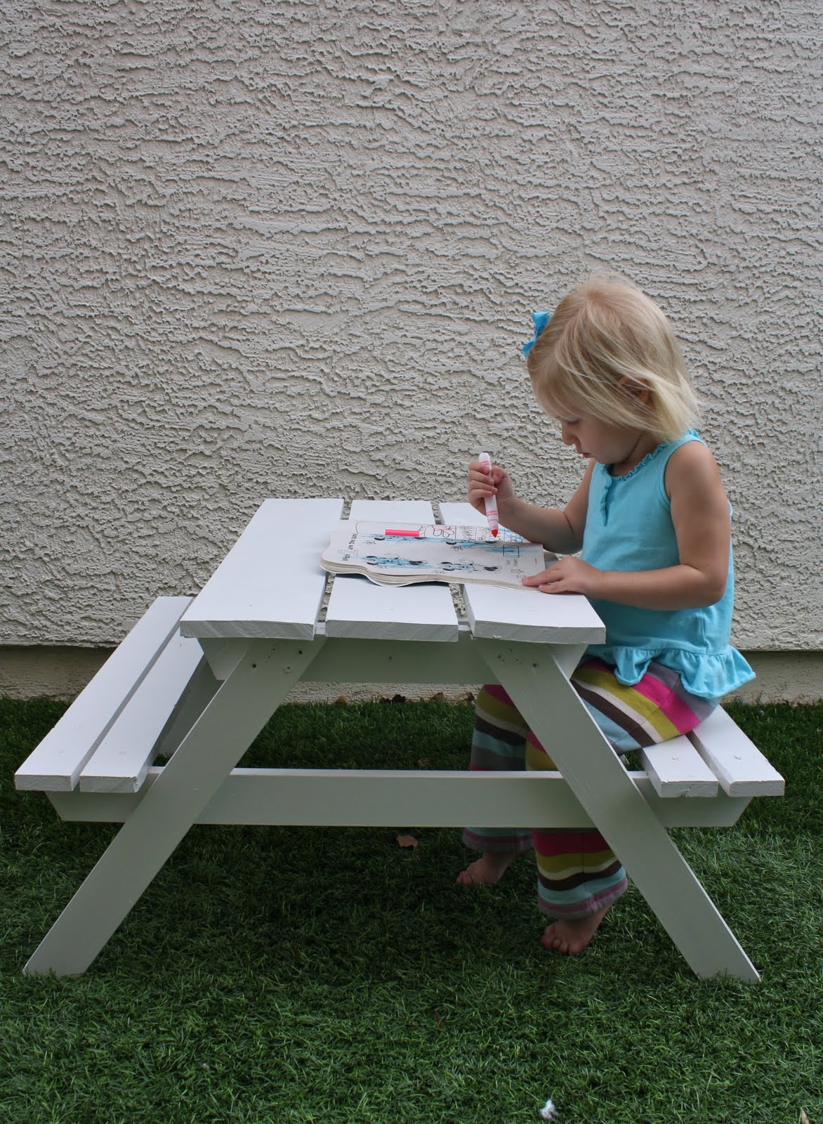 simple sage designs: Kiddie Picnic Table