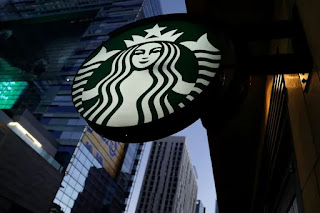 Starbucks plans to tap young, wealthy customers to weather recession
