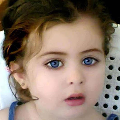 cute-little-baby-girl-with-blue-eyes-masalla