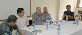 Reunião do Conselho de Segurança: (da esq. para dir.) capitão PM Rômulo, tenente-coronel Marcus Macedo, presidente do Conselho, Nadim Kantara, comandante Mario Fernandes e o secretário de Segurança, Marco Antônio da Luz