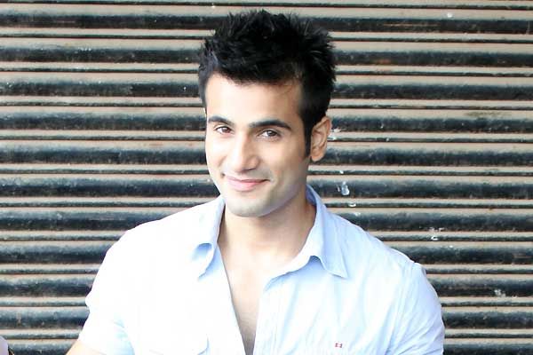 Karan Tacker HD Wallpaper Free Download