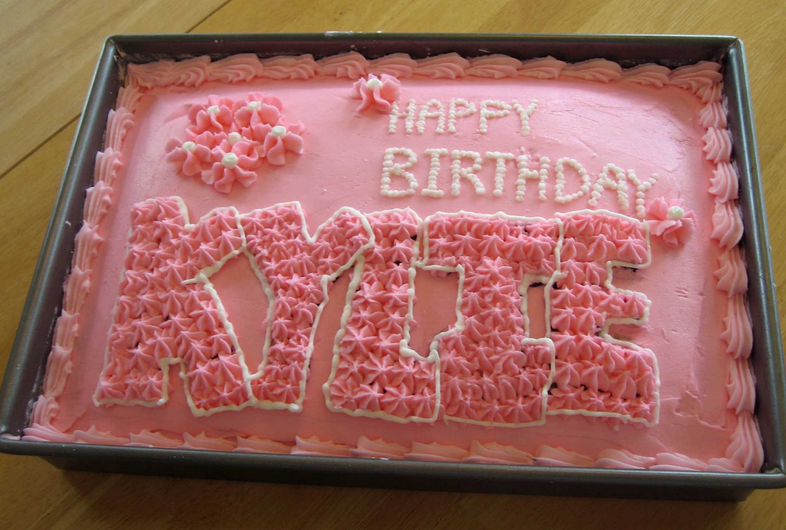 Miller Family Adventures: February 2011 - Kylies+1+bDay+cake EDiteD 1