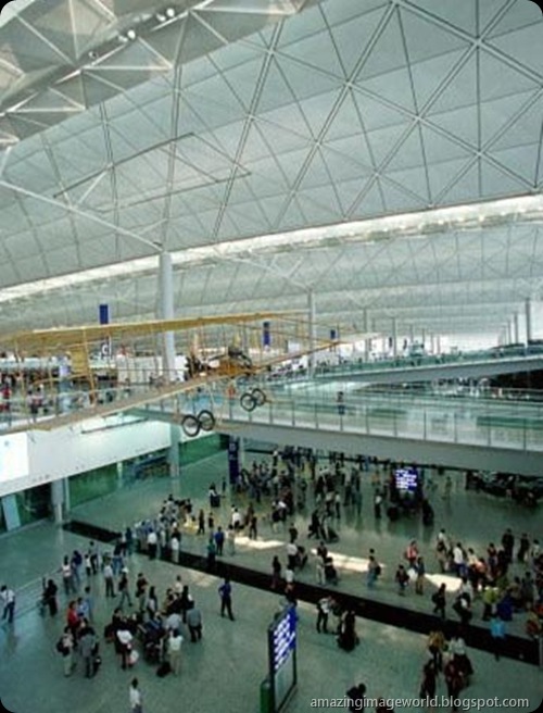2 Hong Kong's Chek Lap Kok International001