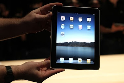 Apple-iPad-Big-iPod-Touch-2