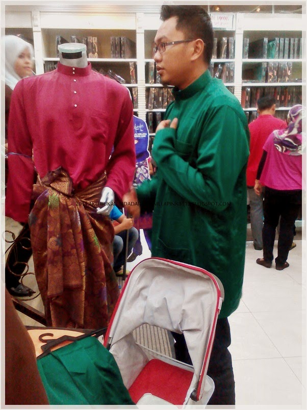 aku bukan bidadari Shopping Raya baju  melayu  Aaron  Aziz 