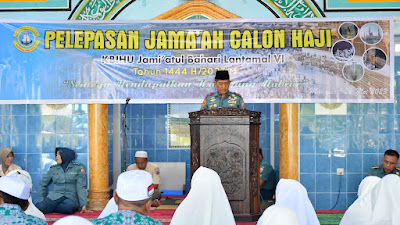 Danlantamal Melepas Jama’ah Calon Haji KBIHU Jami’atul Bahari