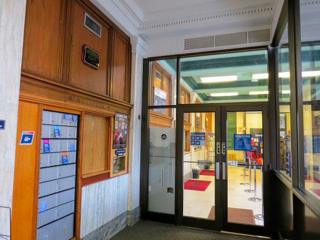 Downtown Urbana, IL post office