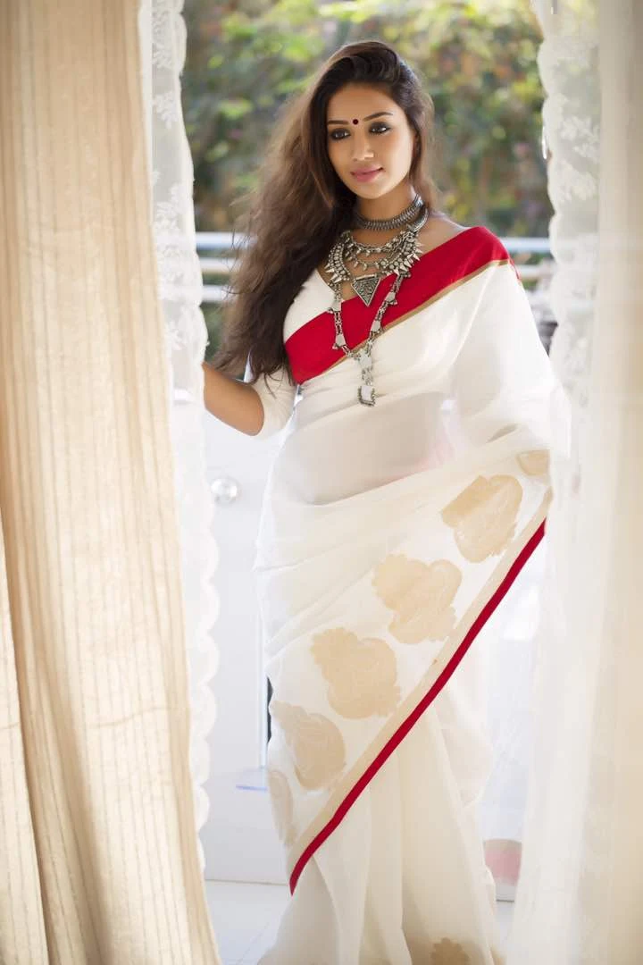 Tamil Actress Nivetha Pethuraj Hot and Sexy Photos