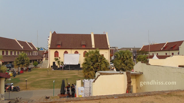 Bangunan di dalam benteng Fort Rotterdam