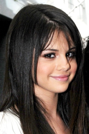 Selena Gomez without makeup